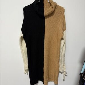 Blu Pepper Two-Tone Turtleneck Sweater - Black and Tan